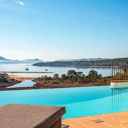 Golfo Di Sogno Villa *